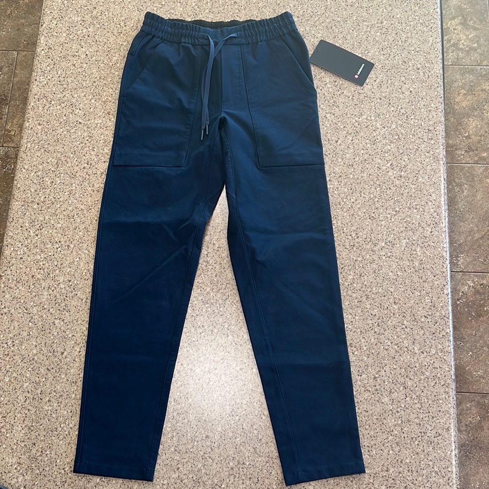 NWT - Lululemon Bowline Pant navy - XS
